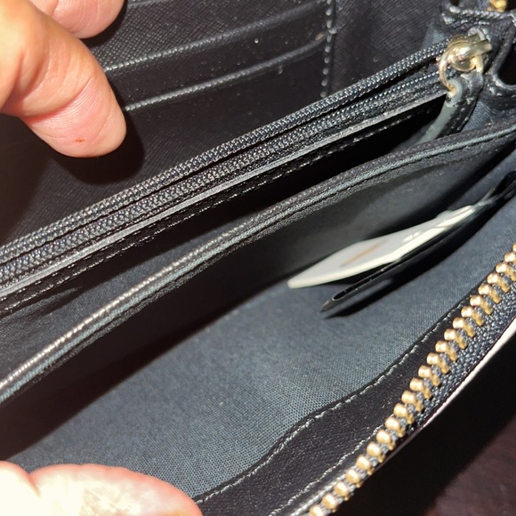 Fossil wristlet - Picture 4 of 4